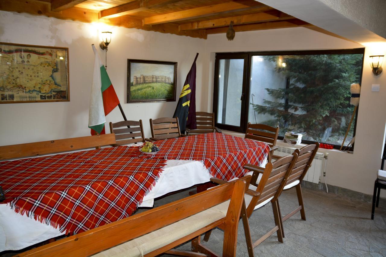 Guest House Raiski Kаt Mezek Exterior foto